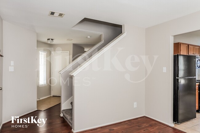 2110 Nichole Woods Dr, Houston, TX 77047 - photo 7