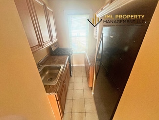 121 Irving St Unit 2, Fall River, MA 02723