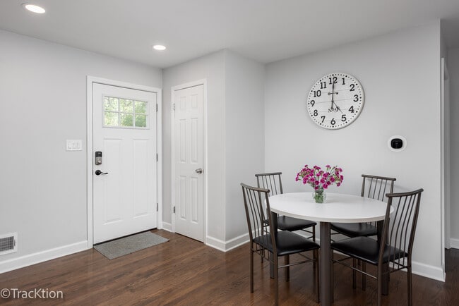 1521 Maple Ave, Downers Grove, IL 60515 - photo 5