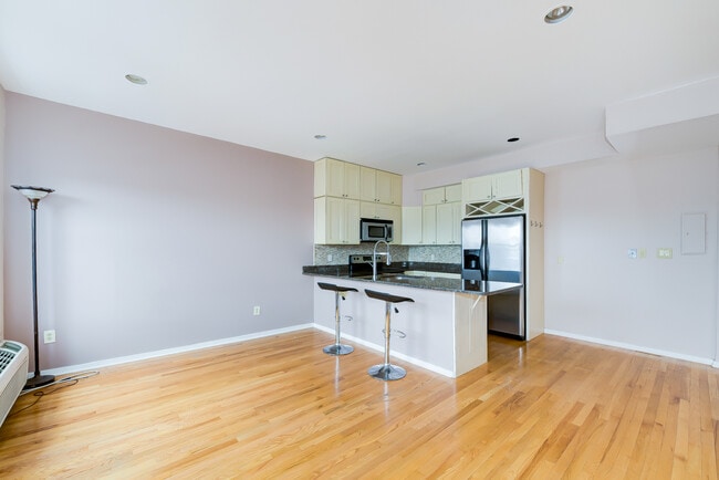 2300 18th St NW unit 301, Washington, DC 20009 - photo 3