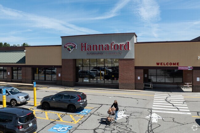 When it's time for groceries, residents of Rollinsford are just a quick trip away from the aisles of Hannaford Supermarket.