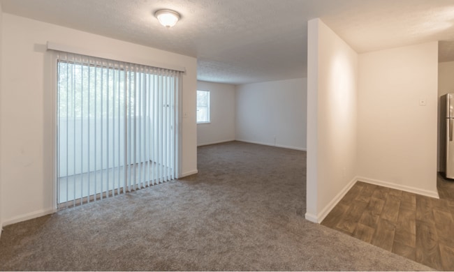 Jackson Brown Courts, Stone Mountain, GA 30083 - photo 3