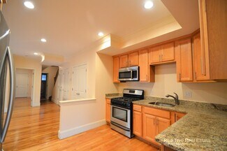 25 Lothrop St Unit 2, Boston, MA 02135