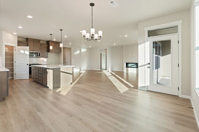 4419 W Thrush St, Moses Lake, WA 98837 - photo 7