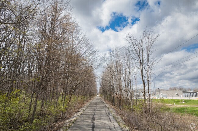 For the serious or amateur bikers wanting to ride The Cardinal Greenway north, Shaffer Trailhead sits just north of Northview.