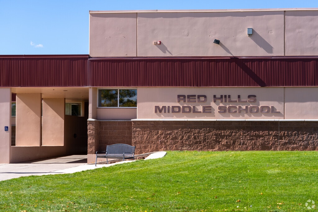 Red Hills Middle School Entrance.