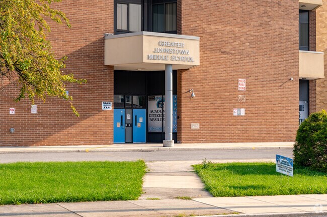 Greater Johnstown Middle earns a C- on Niche.