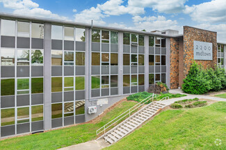2200 W Cornwallis Dr, Greensboro, NC 27408