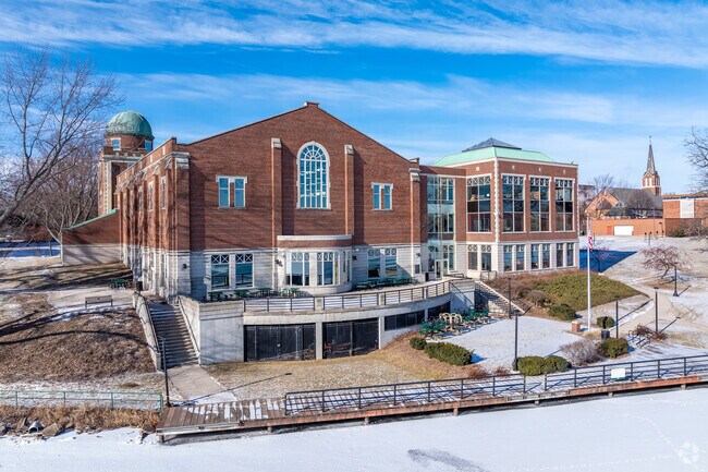 Along the west side of the Fox River in De Pere you'll find St. Norbert College.