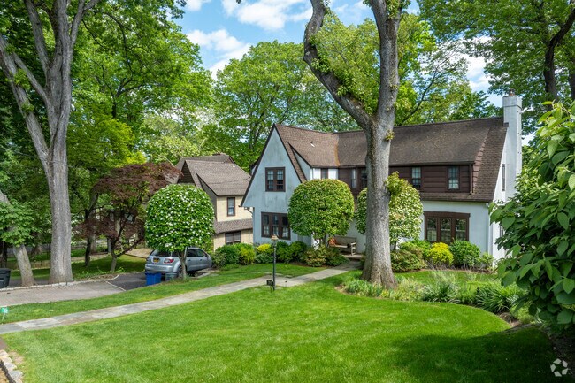 Near Scarsdale you can find many Tudor style homes in Fisher Hill.