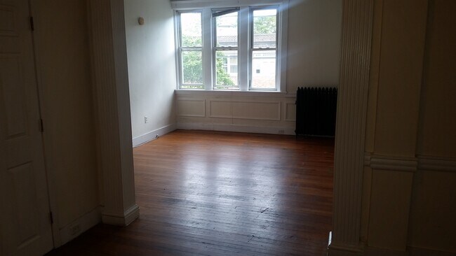 318 Saint Paul St unit 5, Brookline, MA 02446 - photo 6