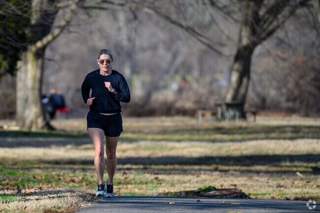 Belle Haven Park is just minutes from Fort Hunt.