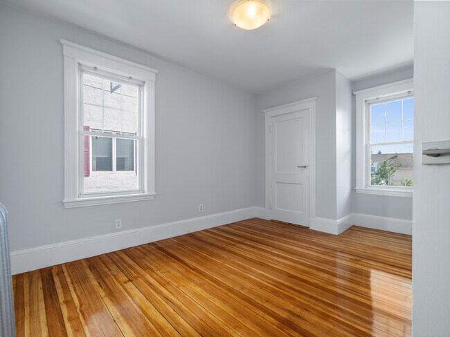 16 Windsor Rd, Medford, MA 02155 - photo 5