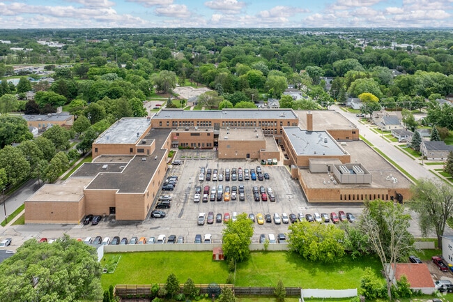 Washington Middle School is a public school located in Green Bay, WI.