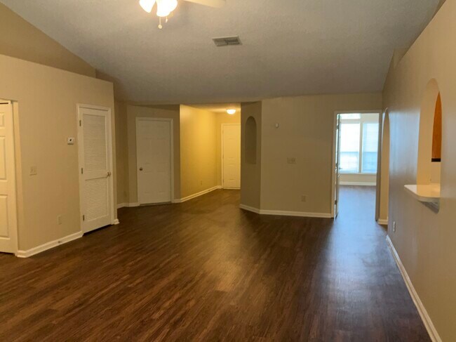 7691 Enderby Ave E, Jacksonville, FL 32244 - photo 5