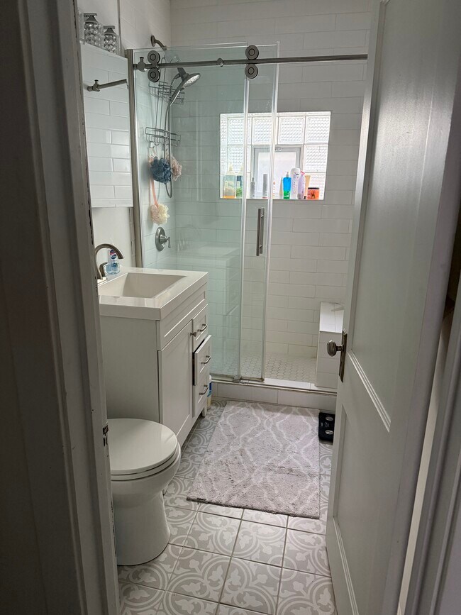 5011 N Lawndale Ave unit 2, Chicago, IL 60625 - photo 7