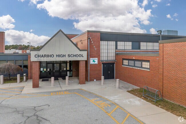 Chariho High School has 1,084 students in grades 9-12 with a student-teacher ratio of 13 to 1.