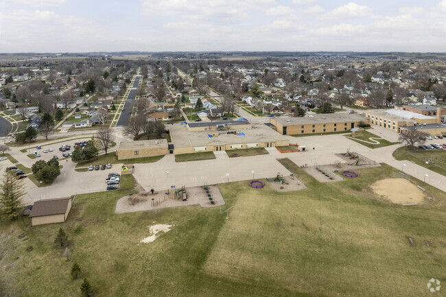 Waunakee Heritage Elementary School received an A- from Niche.