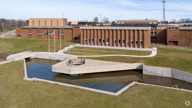 03 Thornhill - Ballard High School