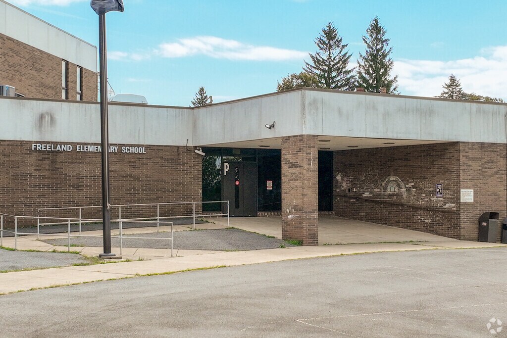 There are seperate entrances for the elementary students and the middle school students at Freeland Elementary Middle School.