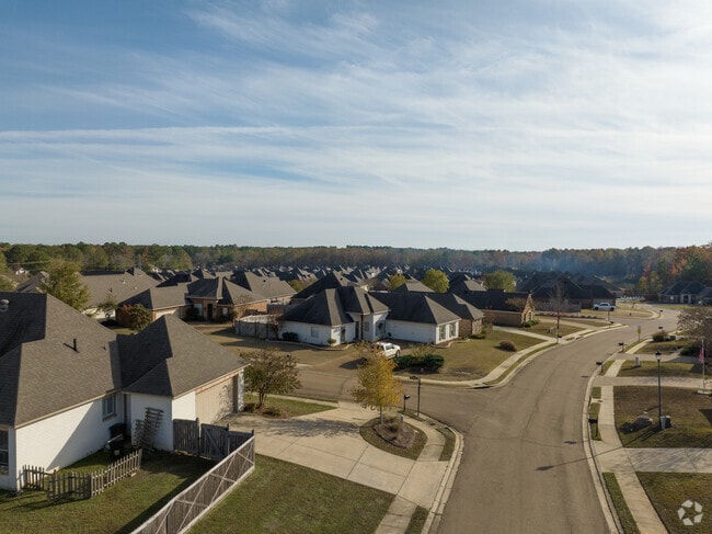 Some neighborhoods in Flowood have tight-knit communities.