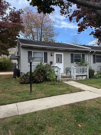 251 Davis Ave, Clifton Heights, PA 19018