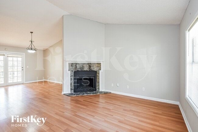 660 Cranberry Trail, Roswell, GA 30076 - photo 2