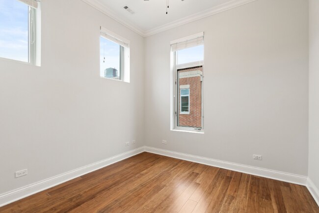 1046 W Monroe St, Chicago, IL 60607 - photo 7