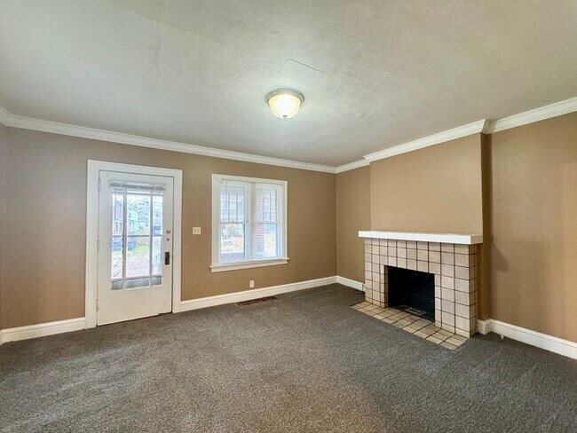 1604 Yale Ave NW, Canton, OH 44703 - photo 2