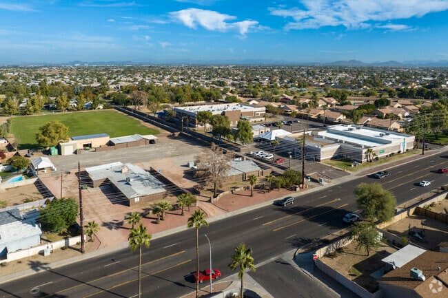 Niche.com rated the teachers at Glendale’s Camelback Academy at an A-.