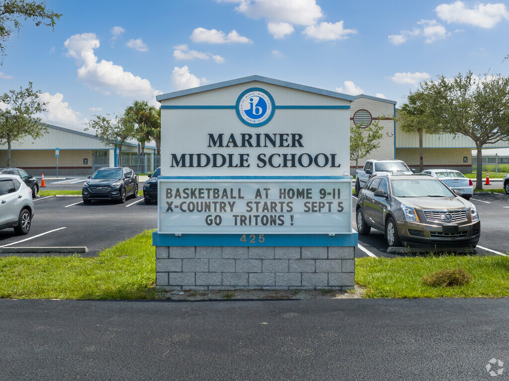 Mariner Middle School is a B rated school with grades 6-8th grade