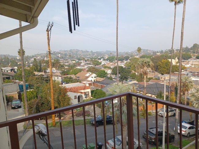 4772 Templeton St unit 3, Los Angeles, CA 90032 - photo 6