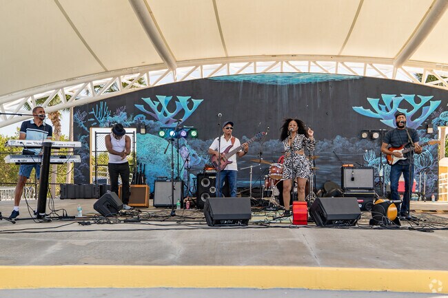 Enjoy great live entertainment while at the Marathon Seafood Festival.
