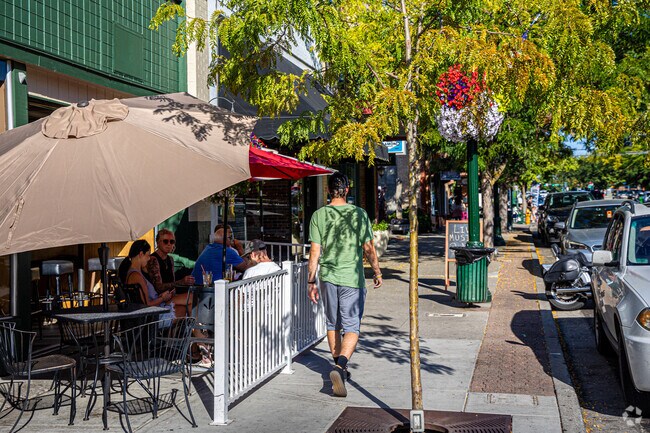 Sherman Avenue is bustling with activity from tourists and locals alike.