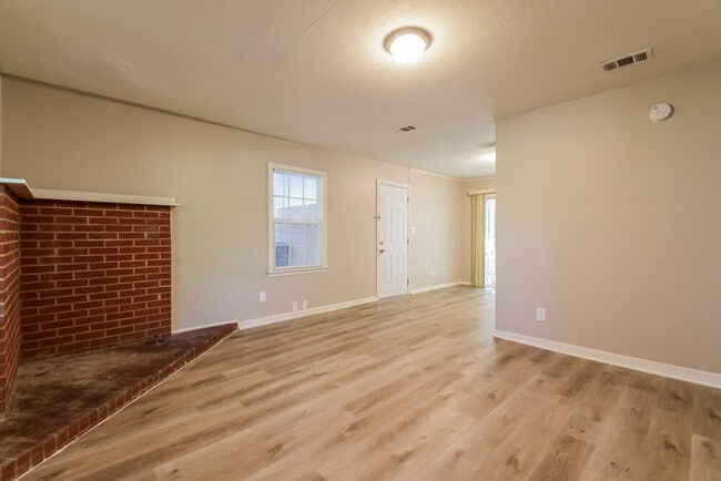 6970 Richard Ln, Austell, GA 30168 - photo 4