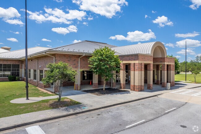 Eddie White Academy has a student-teacher ratio of 18 to 1.