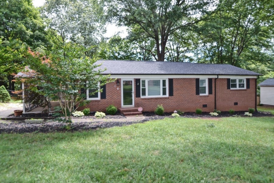Updated brick ranch in great little area o...