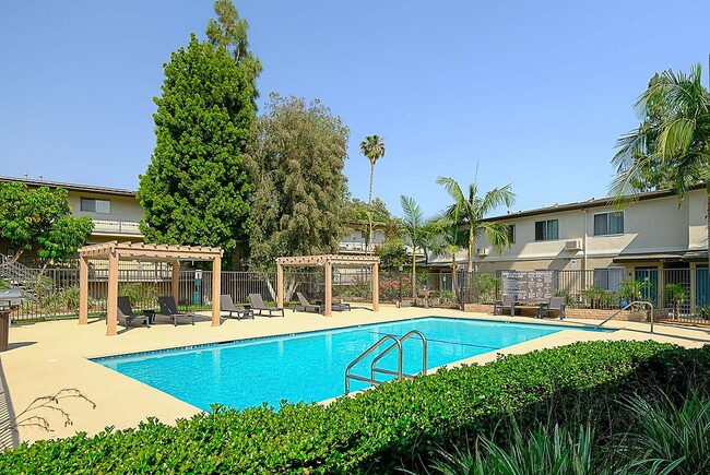 Walnut Heights, Walnut, CA 91789 - photo 2