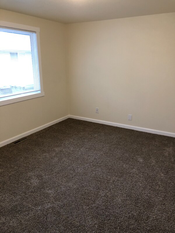 1015 Roosevelt Ave unit B, Loveland, CO 80537 - photo 7