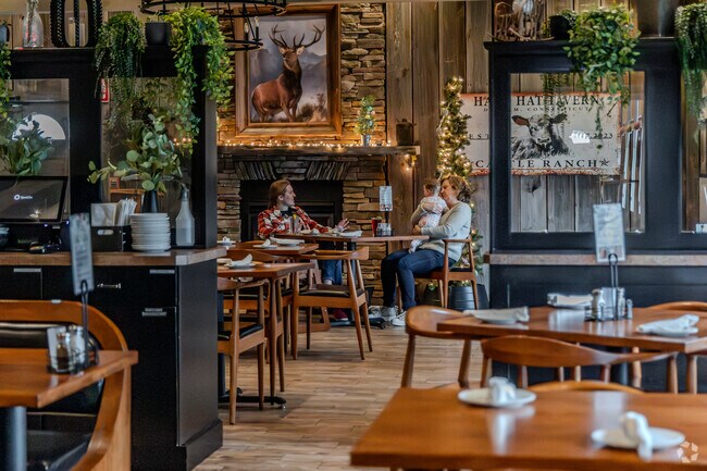 Visit Hard Hat Tavern in Durham, CT, and enjoy delicious food with your family.