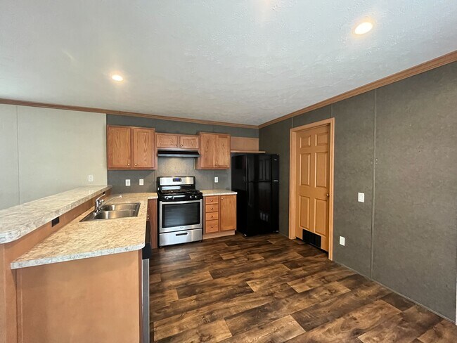 1428 Georgia St, Sturgeon Bay, WI 54235 - photo 6