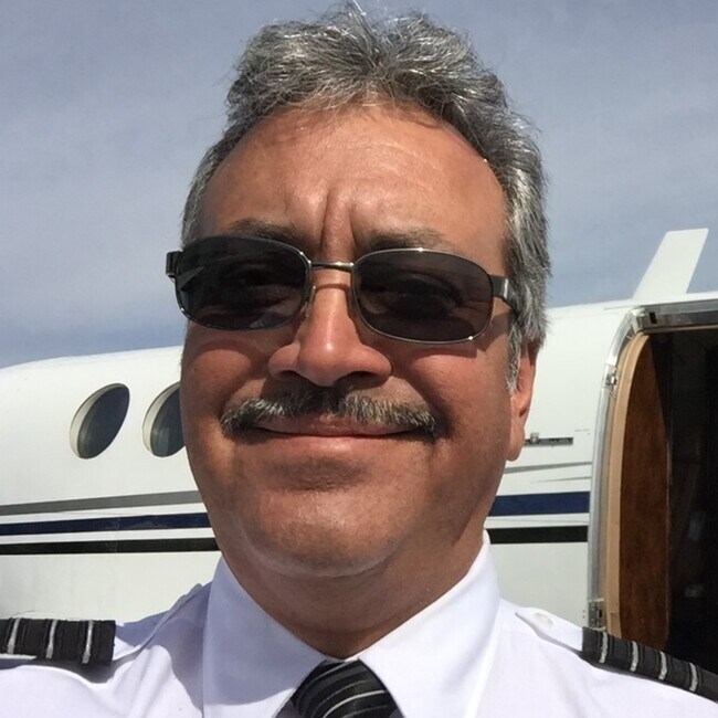 Agent Photo