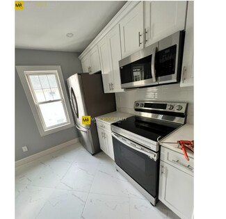 10 Lawrence St Unit 12, Watertown, MA 02472