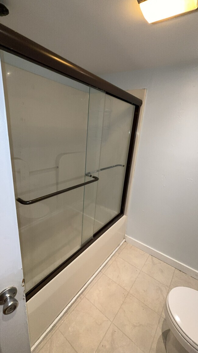 3 Autumn St unit 2nd floor, Haverhill, MA 01832 - photo 4