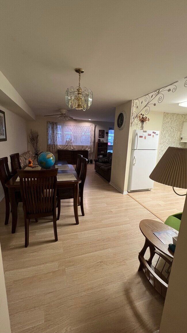 2300 Strahle St Unit 1st Floor, Philadelphia, PA 19152