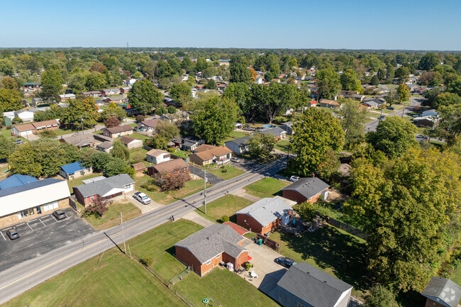 Most Hillview residents are just a short drive from farmland and sprawling, forested parks.