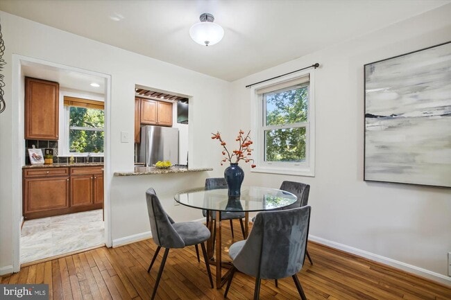 127 Dale St, Alexandria, VA 22305 - photo 3