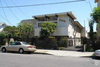 2928 Francis Ave, Los Angeles, CA 90005