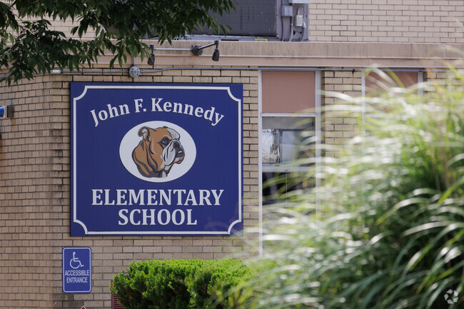 John F. Kennedy Elementary School receives a grade of A- from Niche.