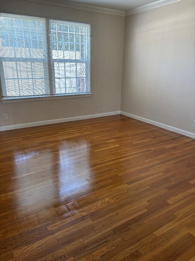 360 N Doheny Dr, West Hollywood, CA 90048 - photo 4